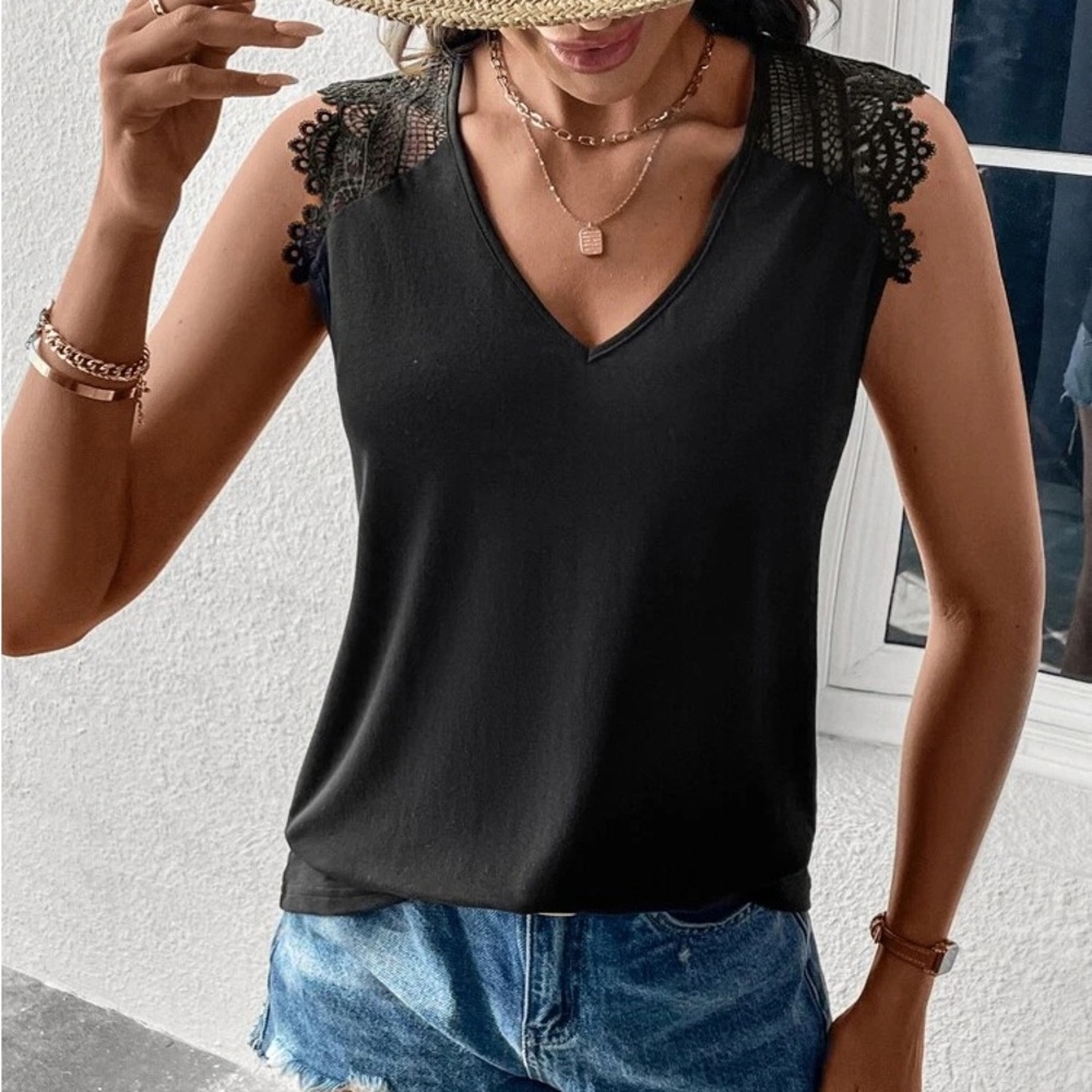 Contrast Guipure Lace Tank Top